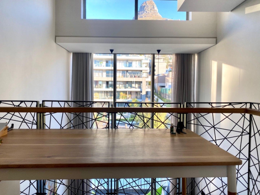 To Let 1 Bedroom Property for Rent in Sea Point Western Cape